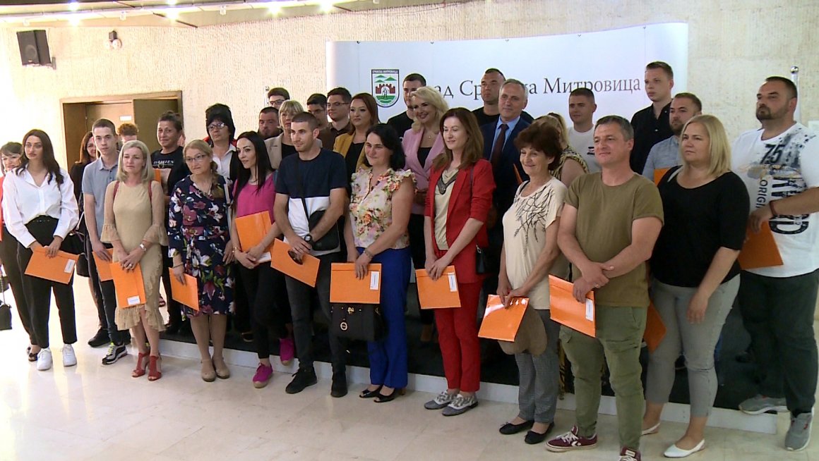 Више од 26 милиона динара за самозапошљавање у Сремском округу