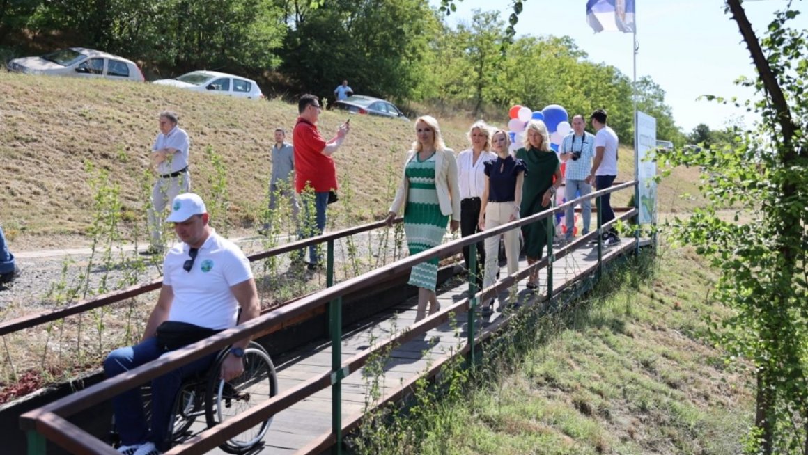 Изграђено прво излетиште у Србији за спортски риболов које је у потпуности прилагођено особама са инвалидитетом