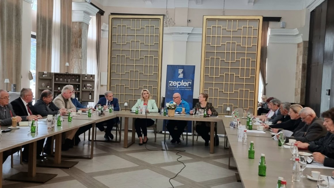 Држава посвећена пензионерима