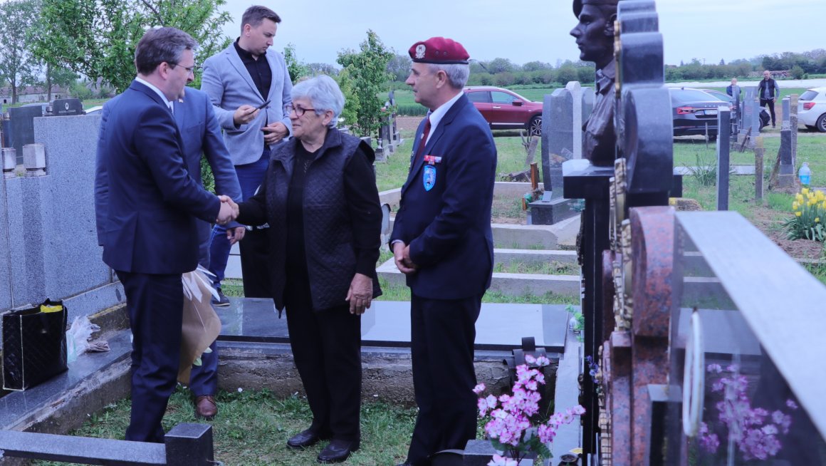 Нова биста српском хероју са Кошара Срђану Станчетићу