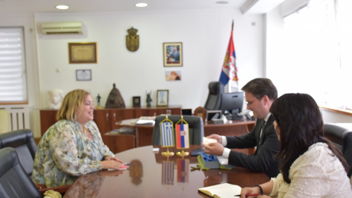 Министар Селаковић са амбасадорком Грчке