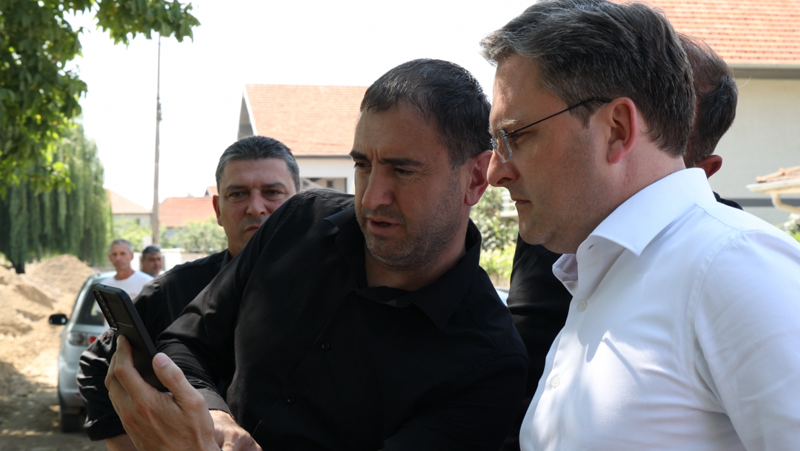 Министар Селаковић обишао поплављена подручја у општинама Дољевац и Смедеревска Паланка