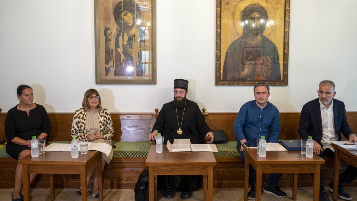 Селаковић: Обнављајући Хиландар, обнављамо Србију