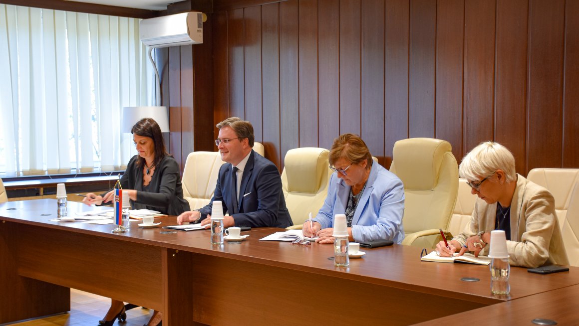 Министар Селаковић на састанку са сталном координаторком УН