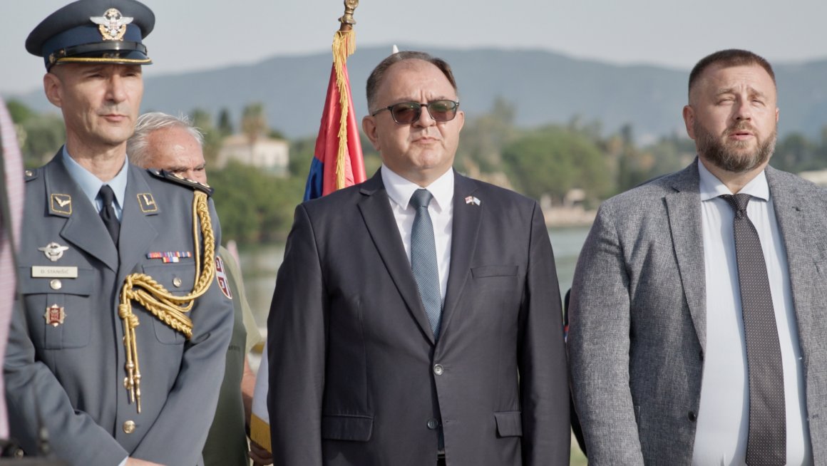  Положени венци у Гувији