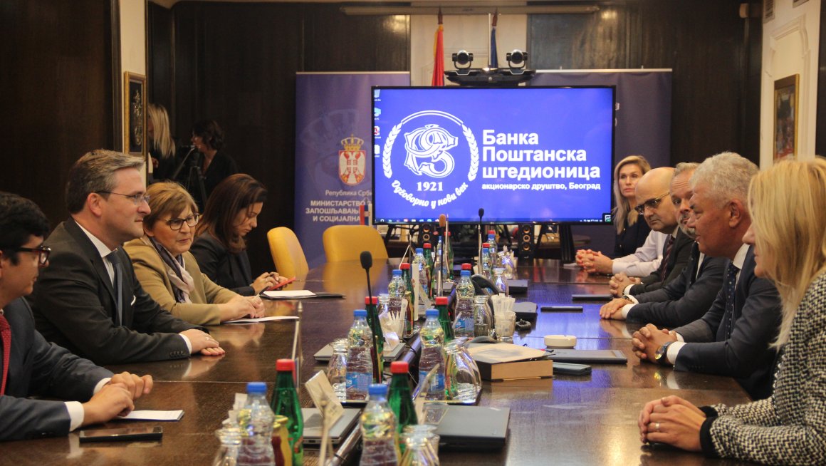 Kорисницима борачких легитимација погодности код банкарских картица, кредита