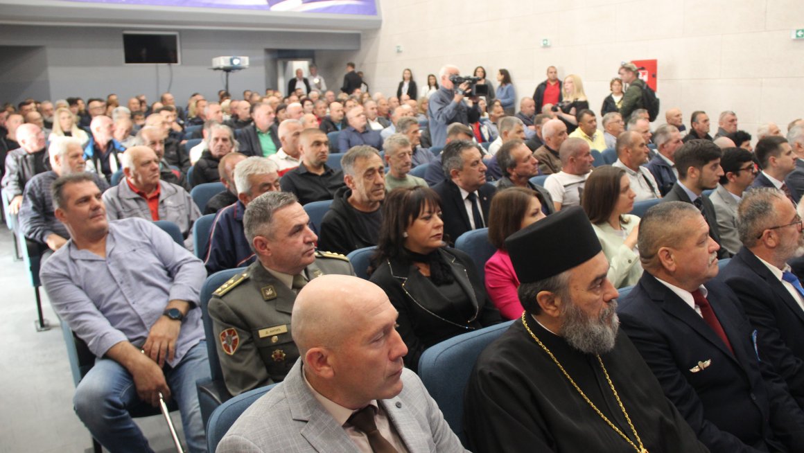 Министар Селаковић свечано уручио Борачке споменице у Мерошини