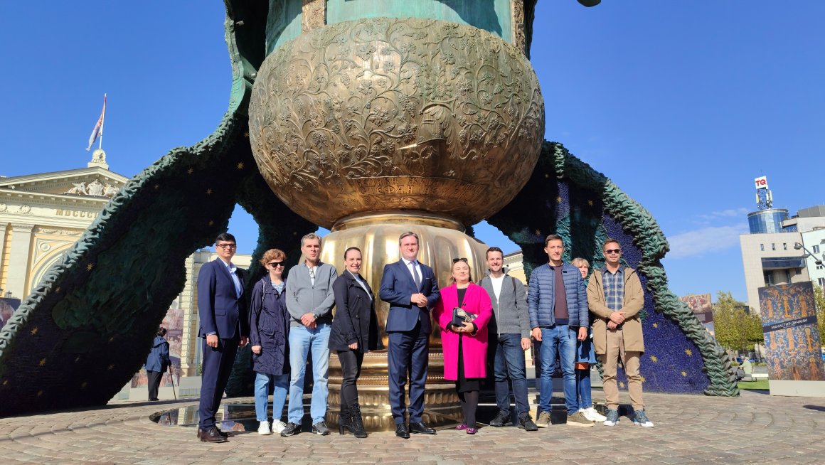 Министар Селаковић отворио изложбу „Владарске задужбине Немањића“ на Савском тргу