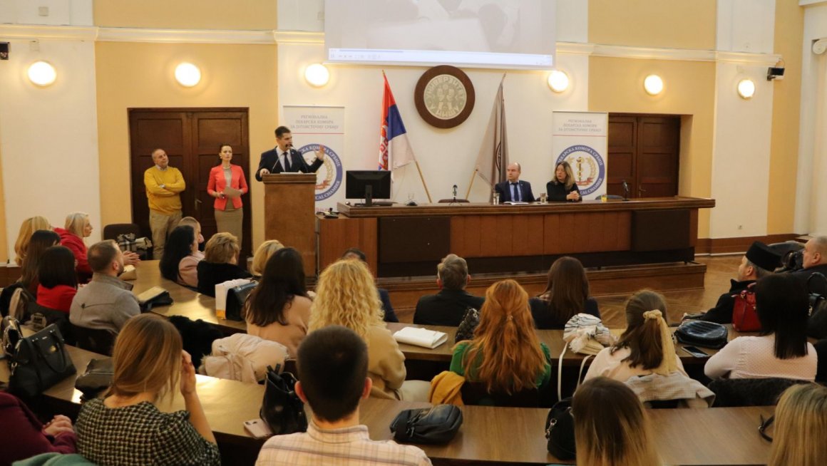 Дејан Антић на додели захвалница младим лекарима из Ниша