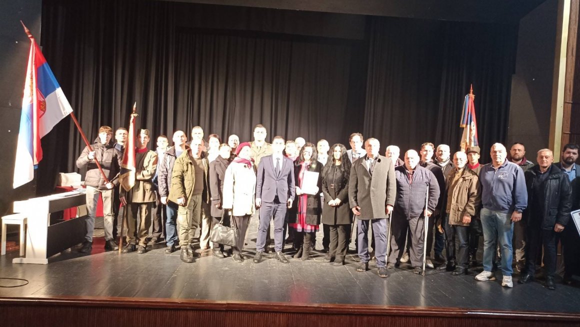 Дејан Антић у Параћину одао почаст палим борцима у одбрамбено-отаџбинским ратовима 1990‒1999