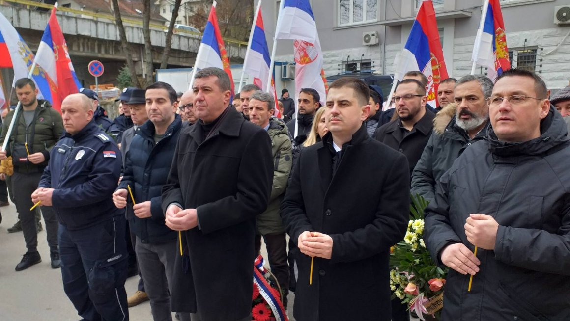 Дејан Антић у Владичином Хану открио Спомен плочу Тетовским мученицима