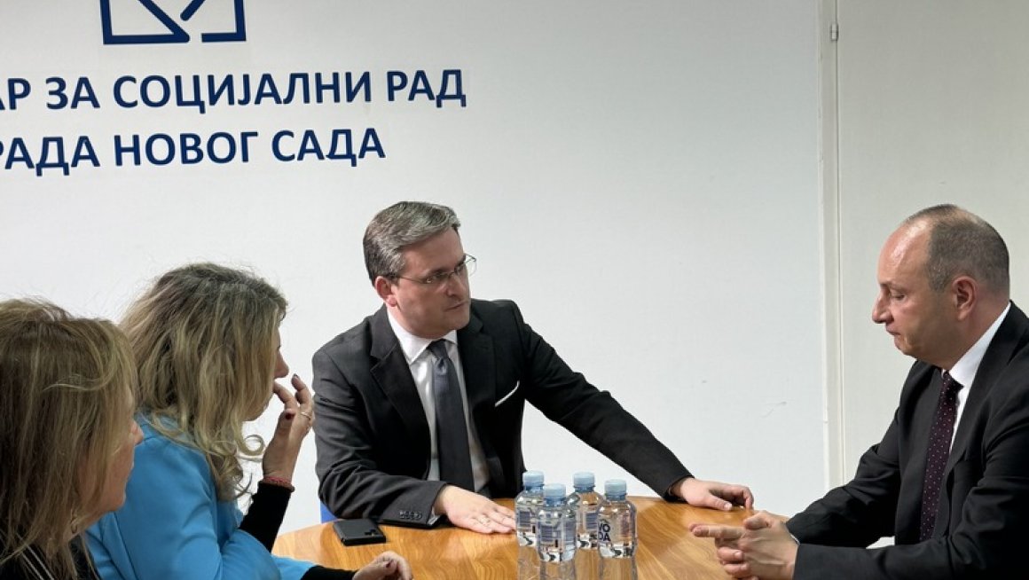 Министар за рад, запошљавање, борачка и социјална питања Никола Селаковић посетио је Центар за социјални рад Нови Сад. Преносимо изјаву министра у целости.