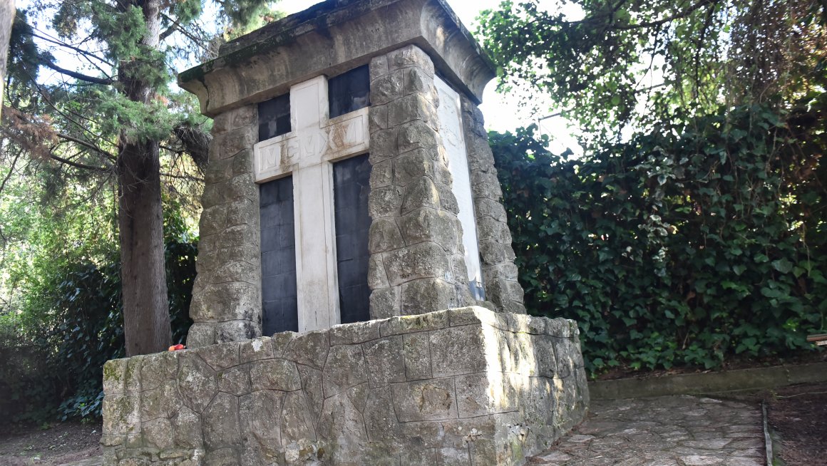 Положени венци у Aгиос Матеoсу