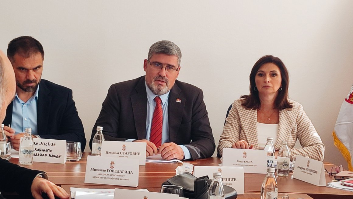 Старовић на састанку са представницима синдиката запослених у социјалној заштити