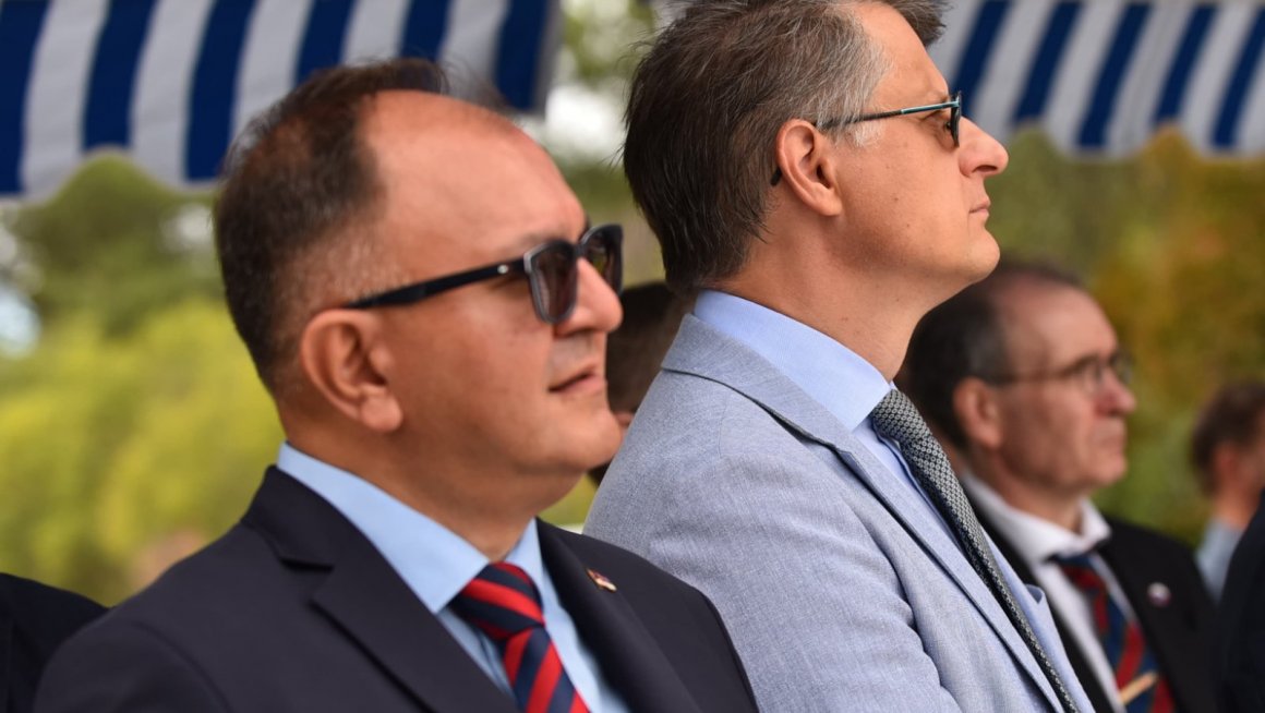 Почаст српским ратницима на месту команде Солунског фронта у ПоликаструПочаст српским ратницима на месту команде Солунског фронта у Поликастру