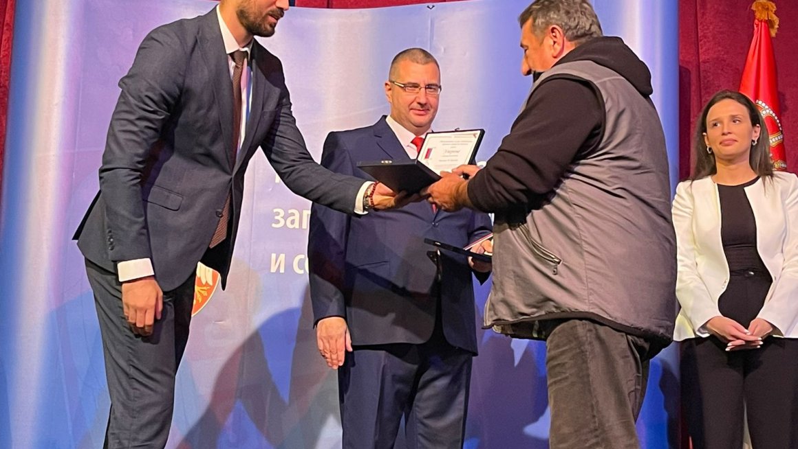 Росић и Ерац доделили  Борачке споменице у Богатићу