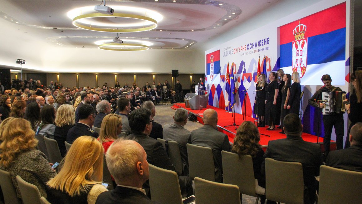 Старовић на конференцији "Једнаке, Сигурне, Оснажене"