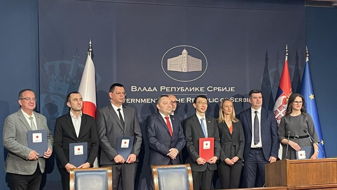 Јапан донирао Министарству возило са рампом намењено ЦРС „Солидарност“