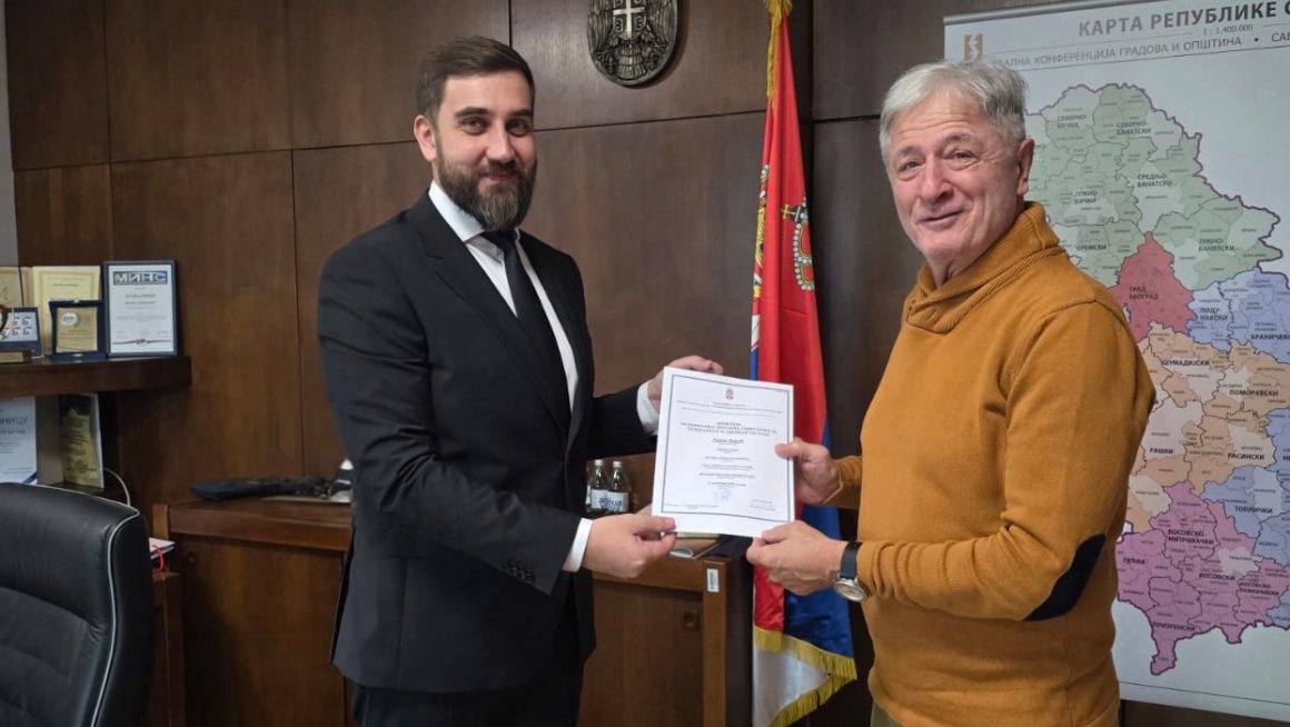 У ИНСПЕКТОРАТУ ЗА РАД ЈЕ УРУЧЕНА ПРВА ЛИЦЕНЦА САВЕТНИКУ ЗА БЕЗБЕДНОСТ И ЗДРАВЉЕ НА РАДУ