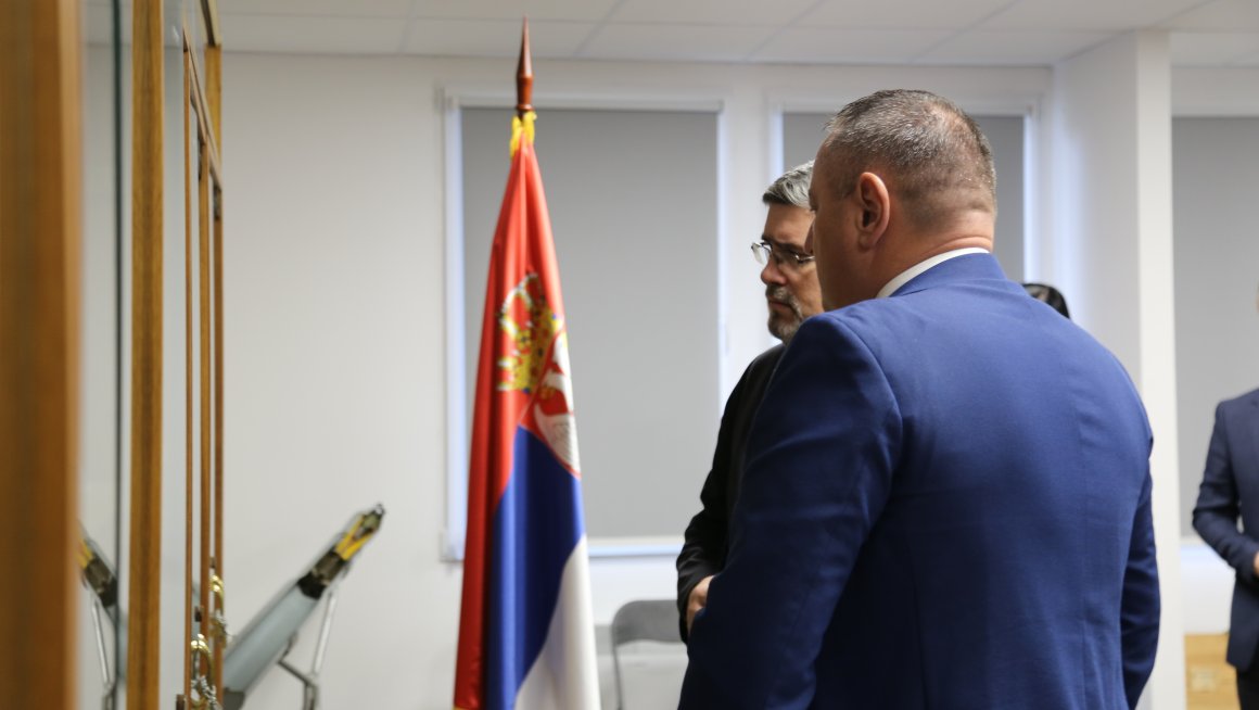 Министар Старовић потписао Споразум о сарадњи у области противминске делатности