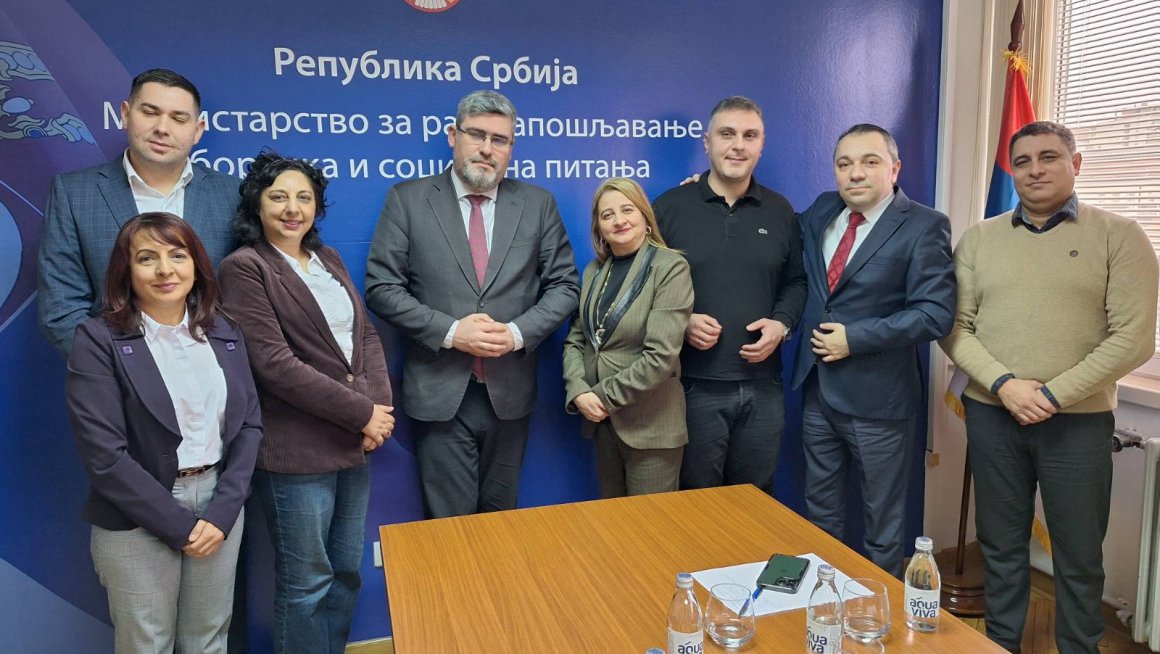 Министар одржао састанак са делегацијом младих Рома доктора наука из Србије