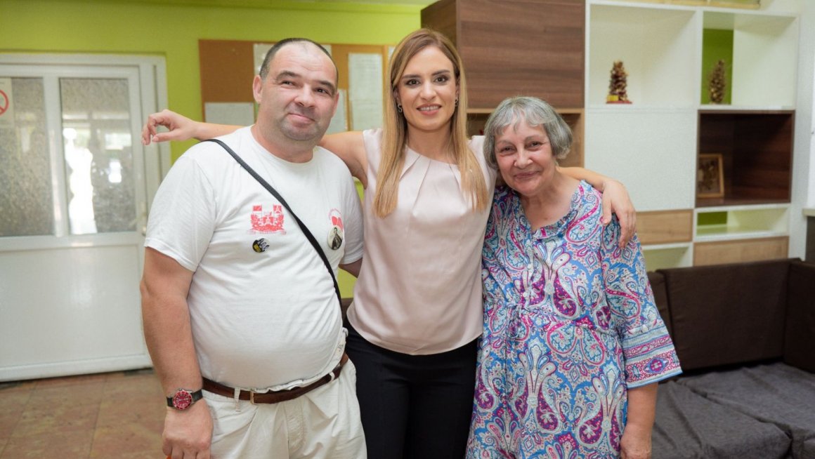 Политика ка људима је најважнија политика Владе Србије