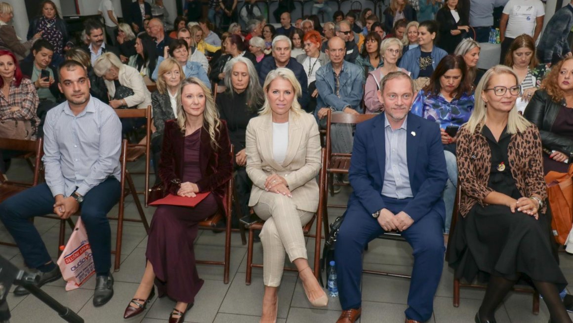 Барошевић: Заједно градимо инклузивну Србију и јачамо положај глувих и наглувих особа