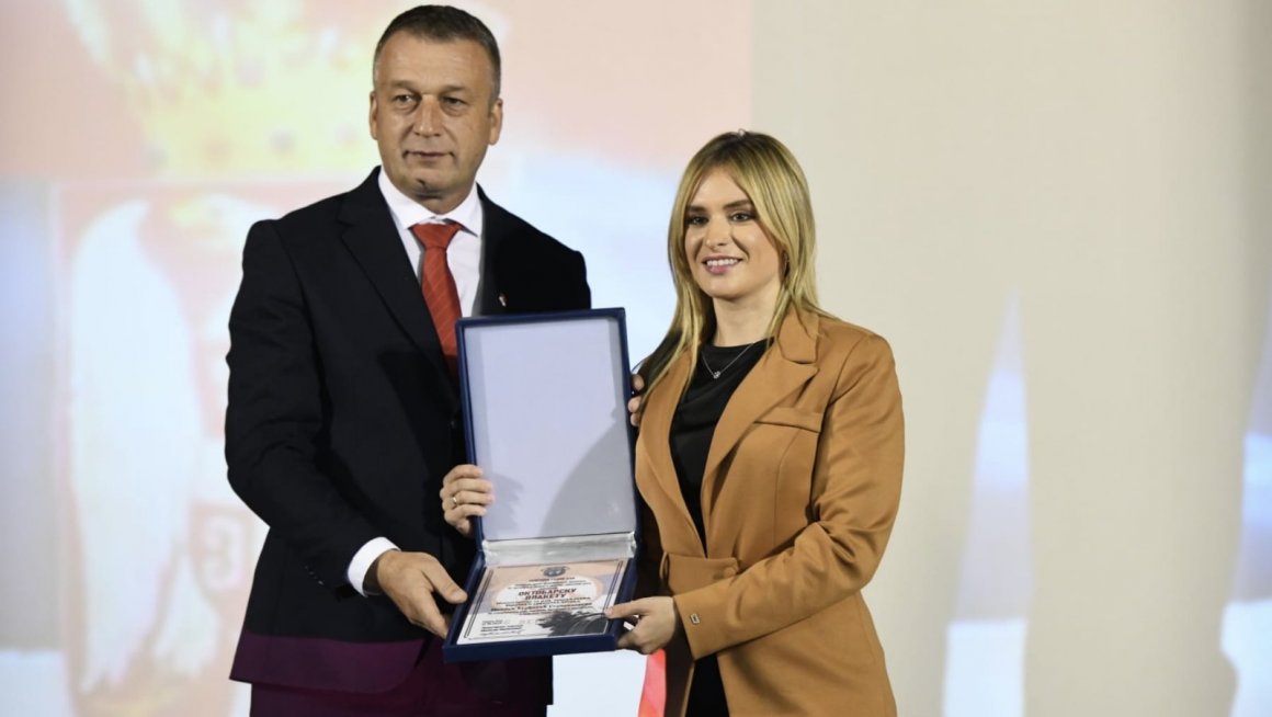 Ђурђевић Стаменковски уручена плакета општине Гаџин Хан