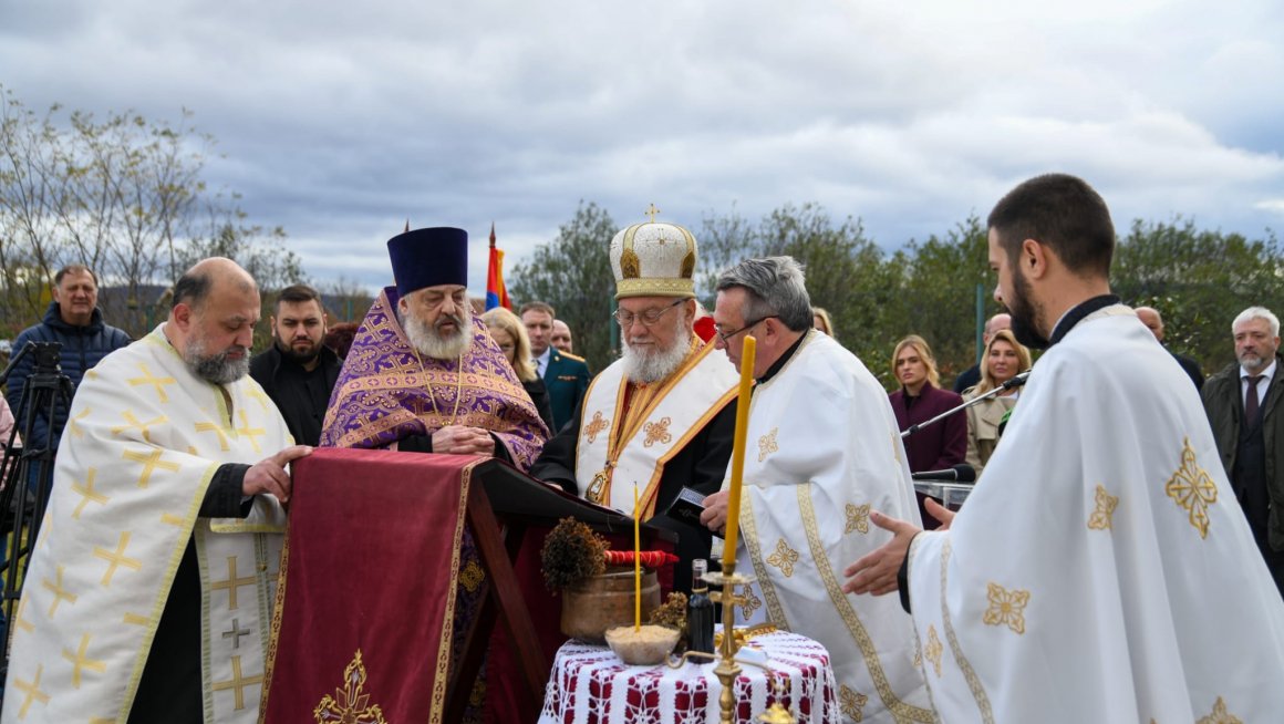 „Нико не може да избрише наш потпис у историји“ – обновљен Руски некропољ у Белој Цркви