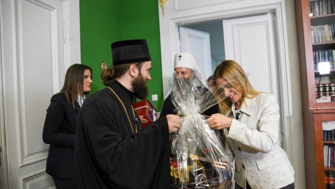 Снажна подршка Министарства Верском добротворном старатељству