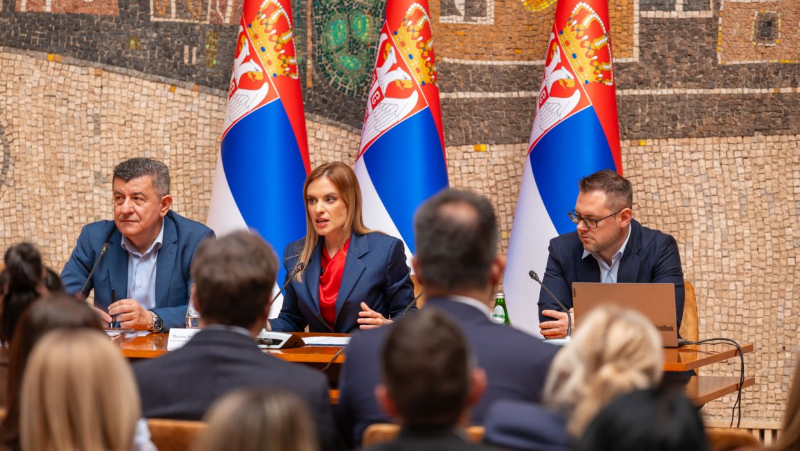 Брже и ефикасније остваривање права: Почеле обуке запослених за рад на платформи у систему СОЗИС