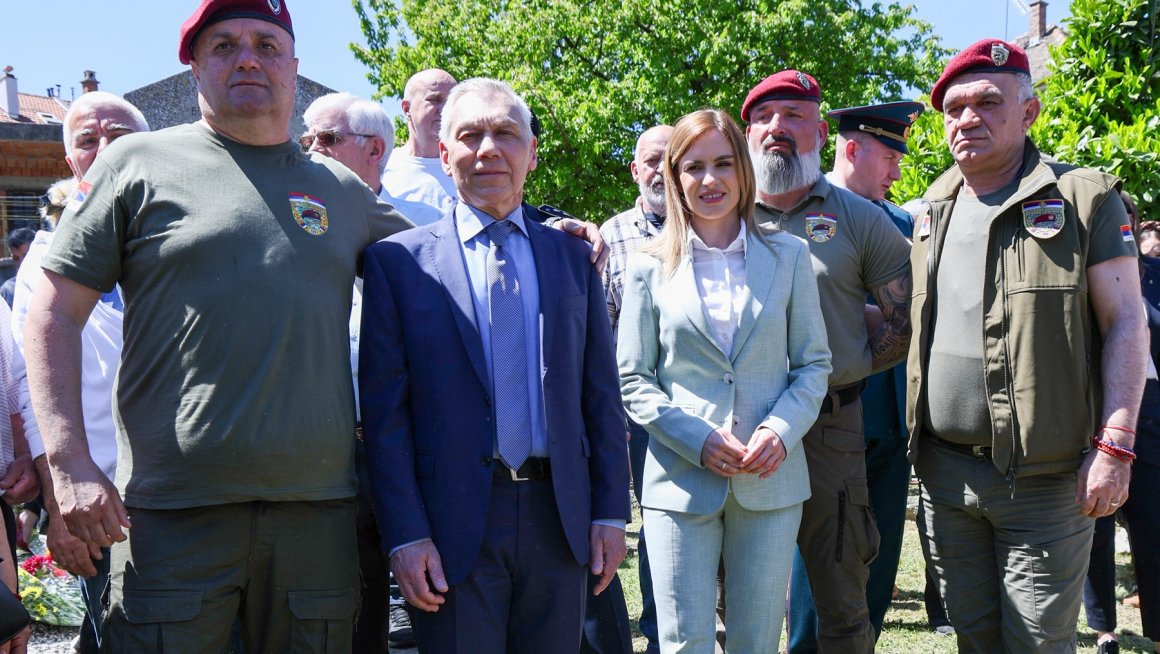 Први пут одата почаст руским и српским војницима у Калуђерици: Ђурђевић најавила реконструкцију спомен - обележја