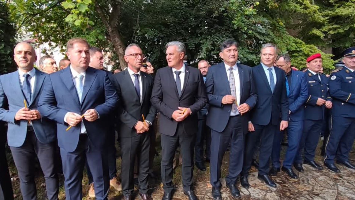 ВУКЕЛИЋ У НОВОМ ГРАДУ: ОДБРАНА СЕВЕРОЗАПАДНЕ ГРАНИЦЕ БИЛА ЈЕ КЉУЧНА ЗА ОДБРАНУ РЕПУБЛИКЕ СРПСКЕ