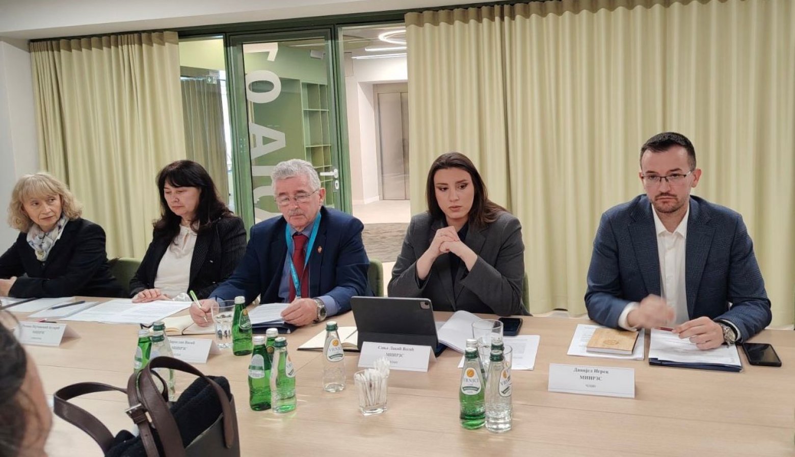 Одржан први округли сто о Нацрту закона о родитељима неговатељима